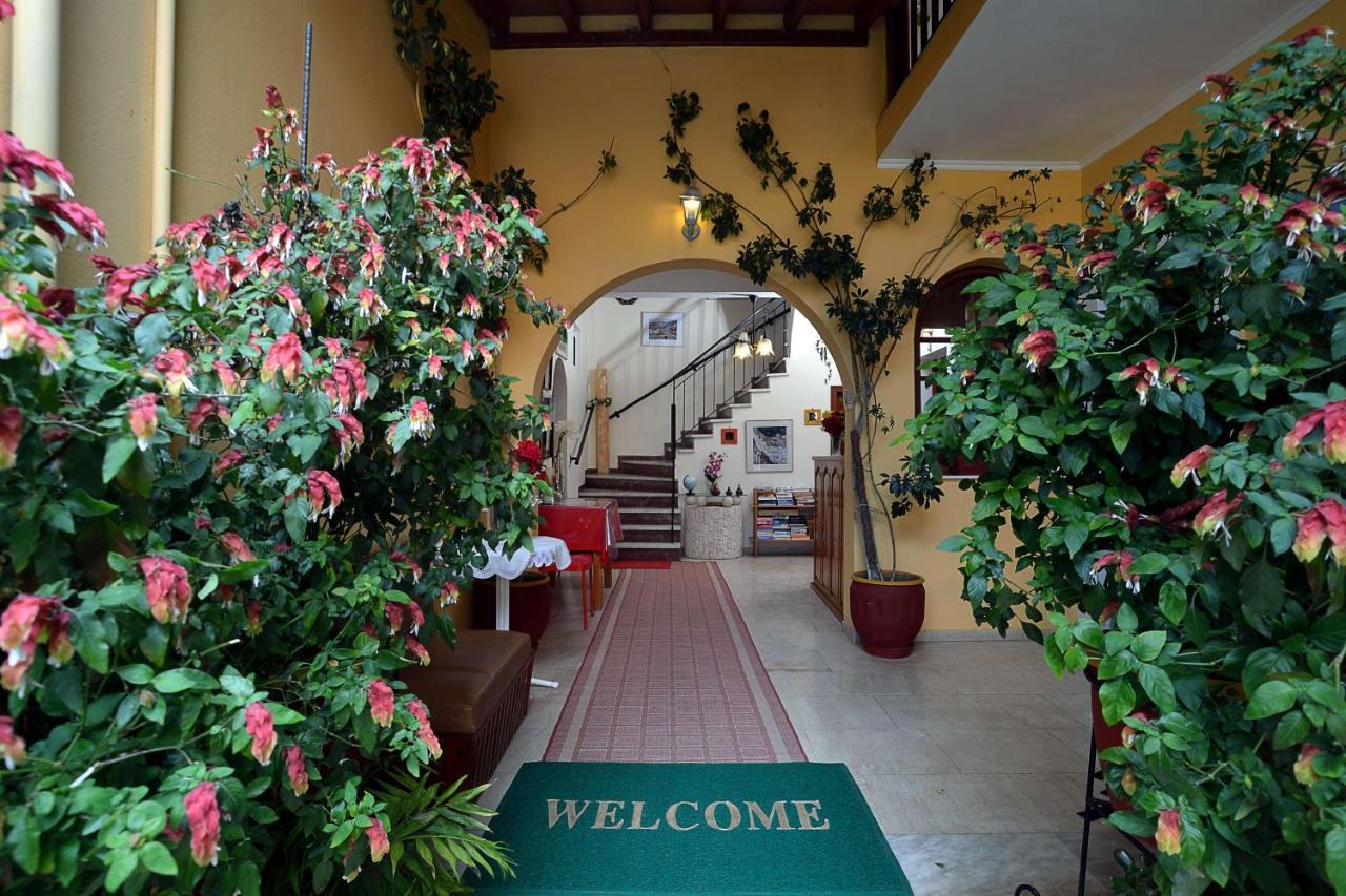 Aparthotel Eleni *